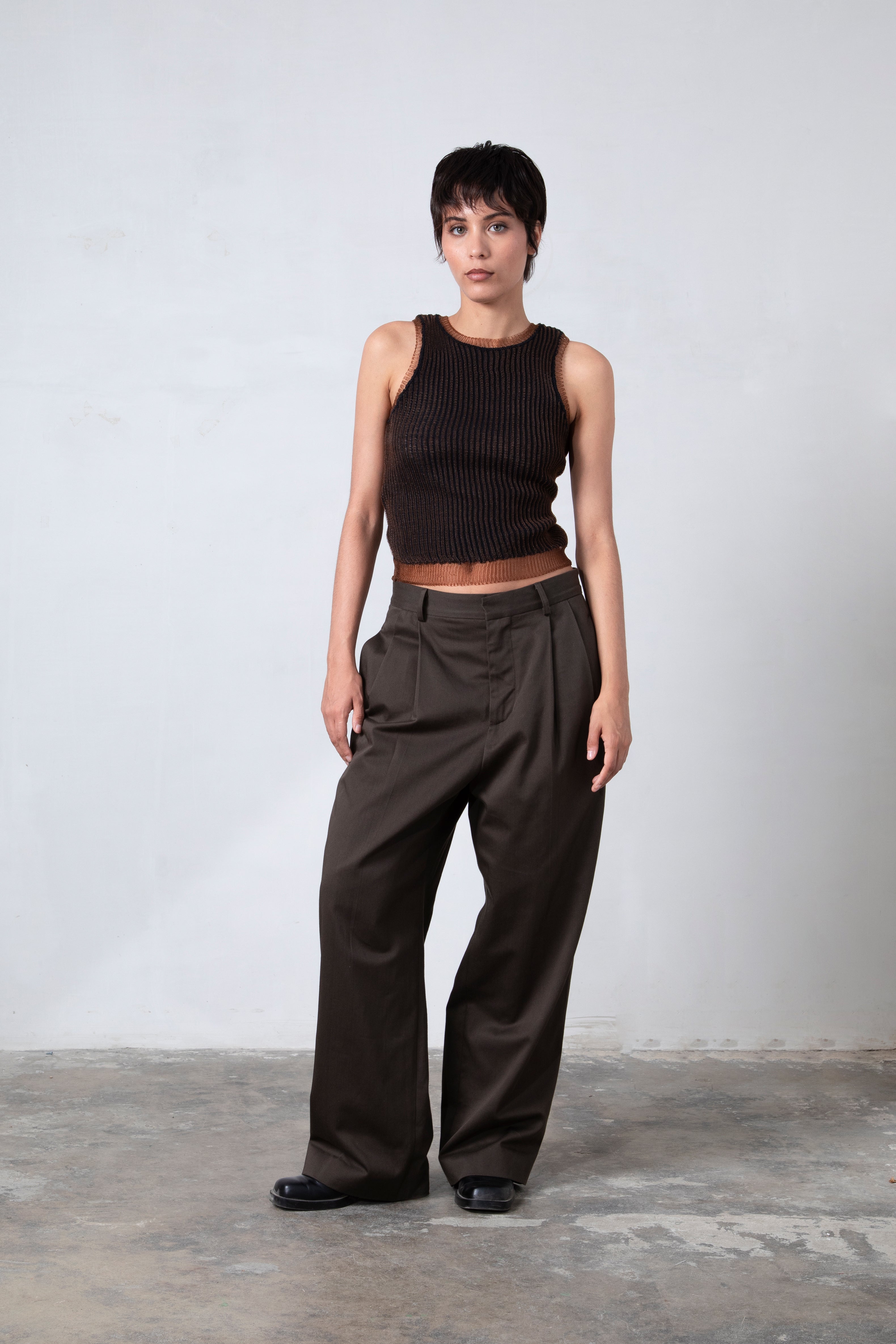 Item 4, Trousers (Pinxit Olivastro)